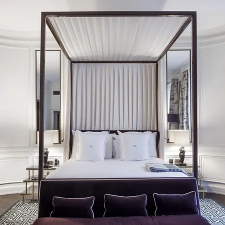 J.k. Place Hotel 5*