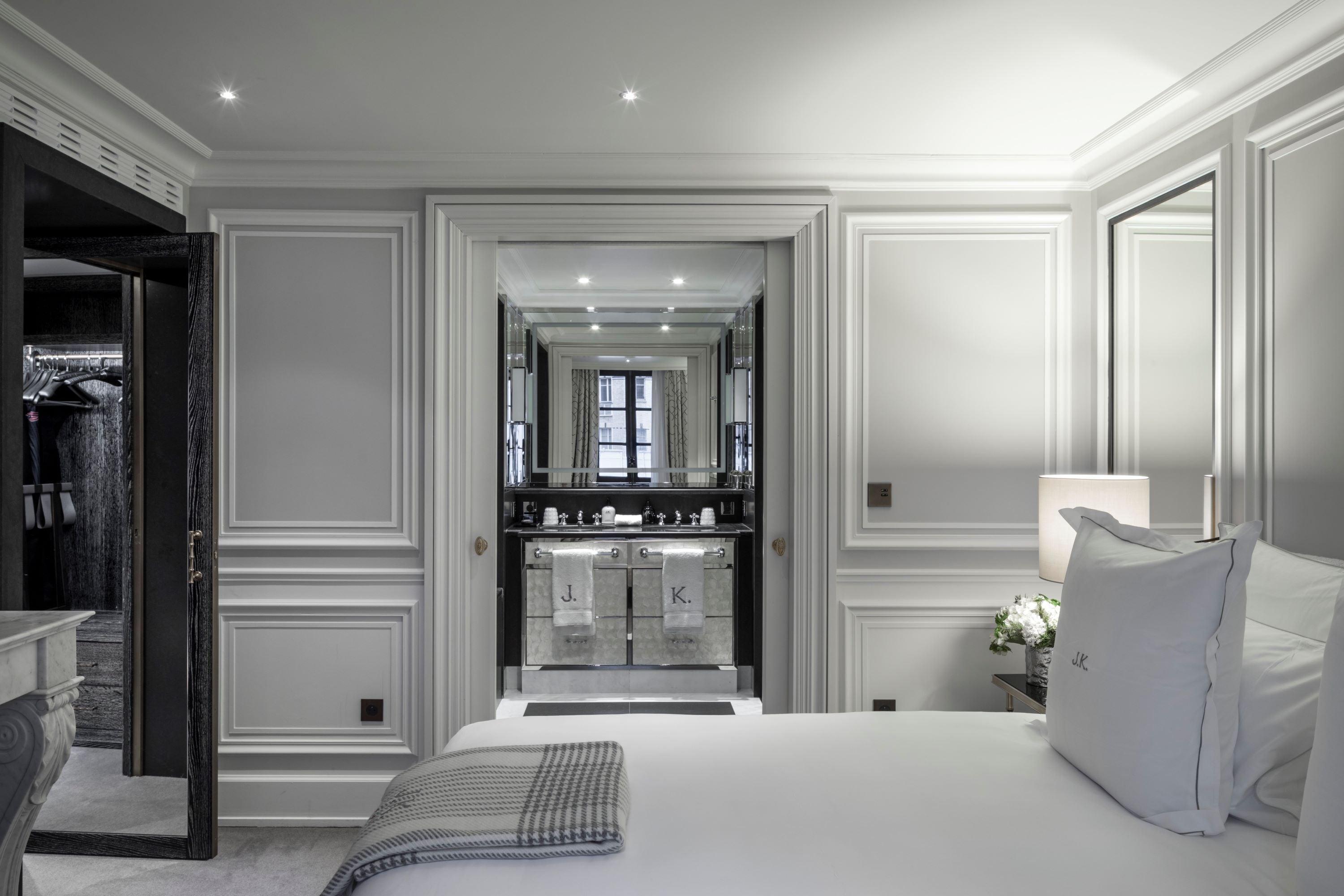 J.k. Place 5* Paris